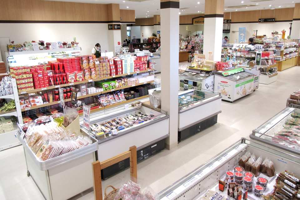 道の駅しちのへ 物産館